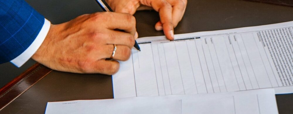 Aufhebungsvertrag: Vorteile und Nachteile für Arbeitnehmer im Detail 1 Aufhebungsvertrag: Vorteile und Nachteile für Arbeitnehmer im Detail