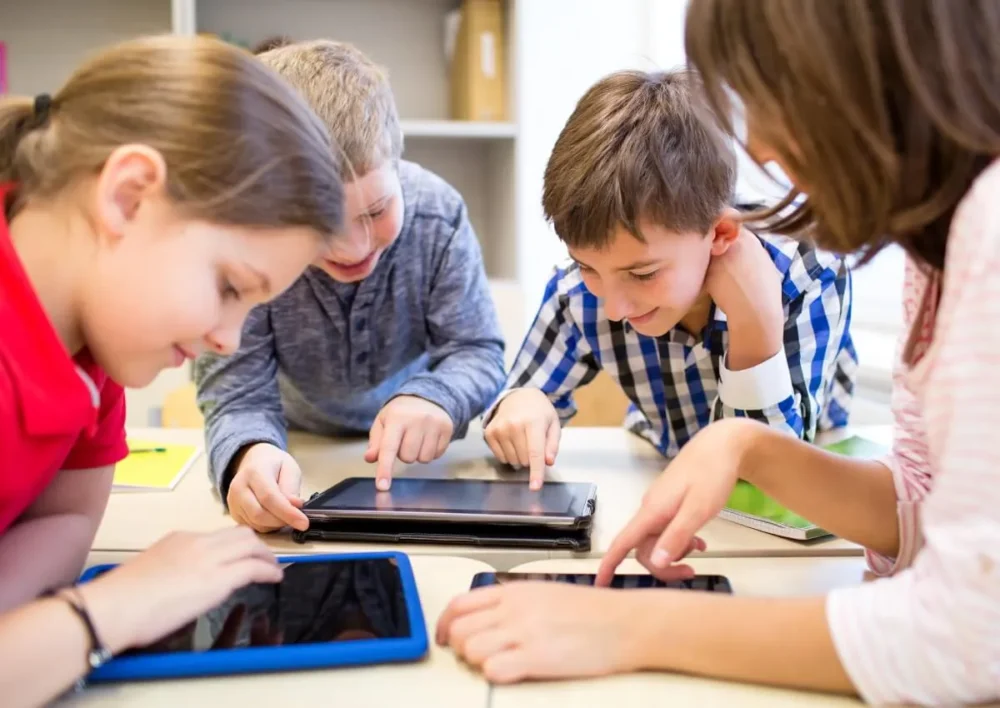 Tablets im Unterricht: Vorteile und Nachteile für eine moderne Lernumgebung 2 Tablets im Unterricht: Vorteile und Nachteile für eine moderne Lernumgebung
